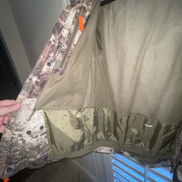 Cabela's light weight 2XL youth jacket - Picture 4 of 5
